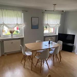 Apartment Modern Eingerichtete Mit 2 Schlafzimmern, Bergen (Bavaria)
